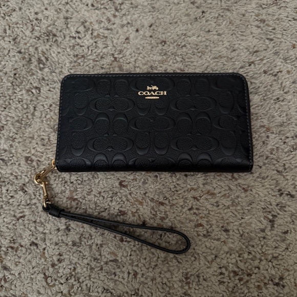 Coach Wallet - Picture 6 of 8